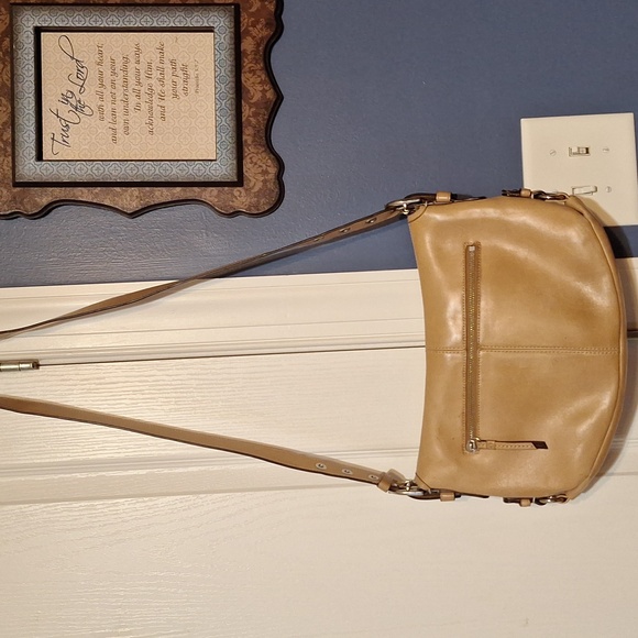 COACH VINTAGE LEGACY TAN SHOULDER CROSSBODY BAG C1069-F15170 - Picture 3 of 16
